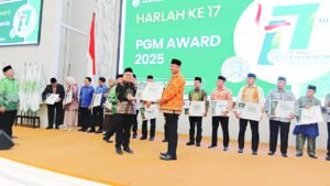 Ka.Kanwil Kemenag Maluku Raih PGM Award 2025