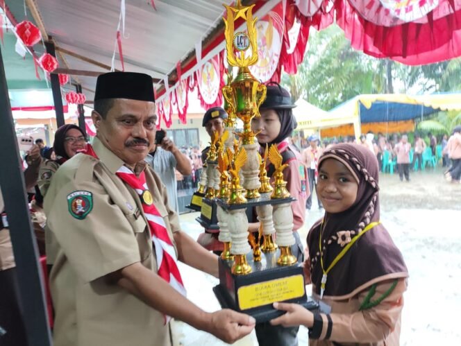 MIS Atthohiriyah Raih Juara Umum Lomba LCT