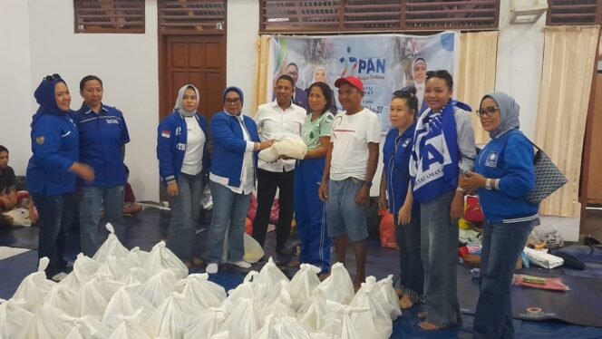 Nita Bin Umar Juga Salurkan Paket Sembako Kepada Pengungsi Hunut