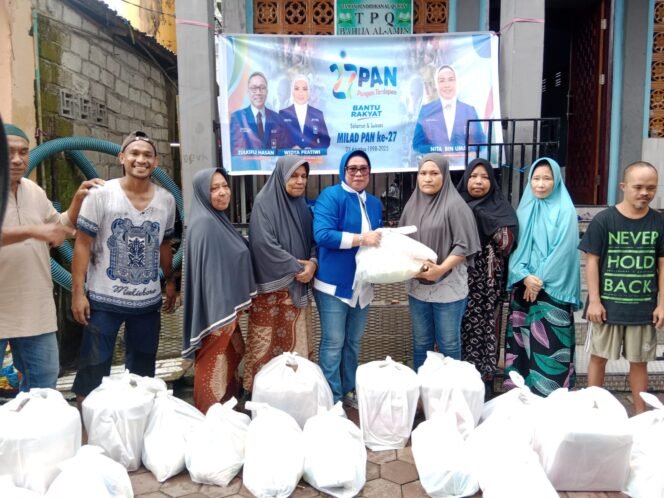 Nita Bin Umar Salurkan Bantuan untuk Korban Kebakaran di Gang Banjo
