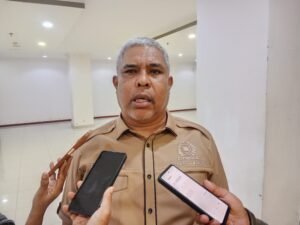 BBM Langka,  Harga Mencekik Warga Lakor dan Marsela Menjerit