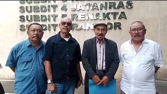 
					Keluarga Maluku se-Jabotabek Desak Polisi Tangkap Ahmad Khozinudin