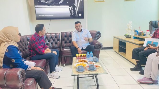 
					Senator Bisri Datangi BKD Maluku, 2.980 PPPK Paruh Waktu Dilantik November