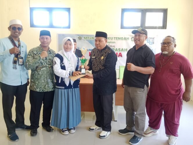 
Gani Wael Dorong Siswa Pertahankan Juara Umum