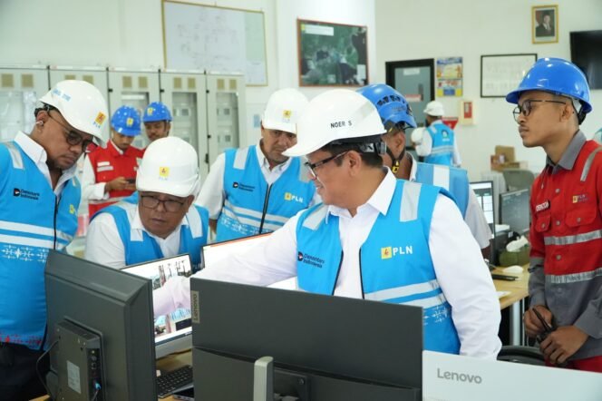 
GM PLN Maluku Tinjau Posko Siaga Nataru