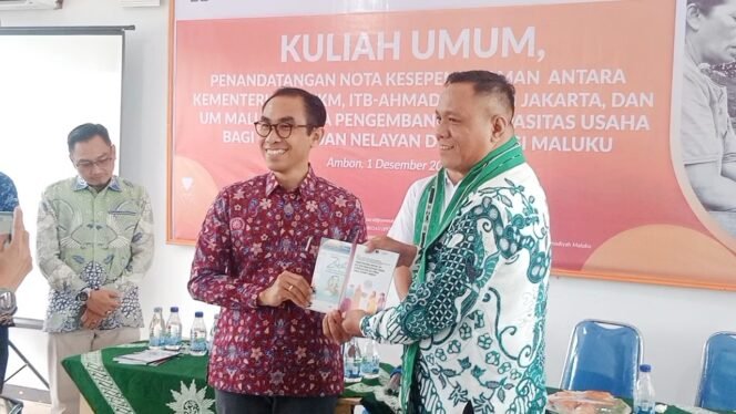 
Rektor UM Maluku: Pemberdayaan Perempuan Nelayan adalah Misi Kemanusiaan Perguruan Tinggi