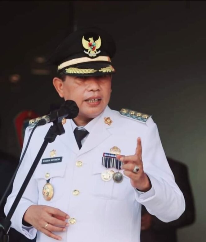 
Bodewin Dukung Gentengisasi di Kota Ambon