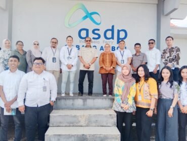 Foto Bersama Anggota DPD RI, DR. Nono Sampono dan jajaran manajemen ASDP Cabang Ambon, Jumat 13 Februari 2026