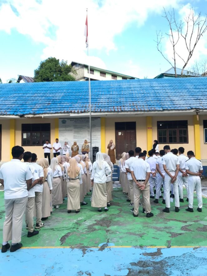 
Siswa Tak Hadir, Sekolah Lakukan Penjemputan Langsung