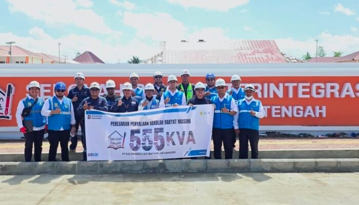 PLN Hadir Perkuat Infrastruktur Pendidikan di Kota Masohi