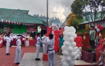 Pakaian Adat Nusantara Warnai Upacara HUT RI Ke 81 di MIN 1 Ambon